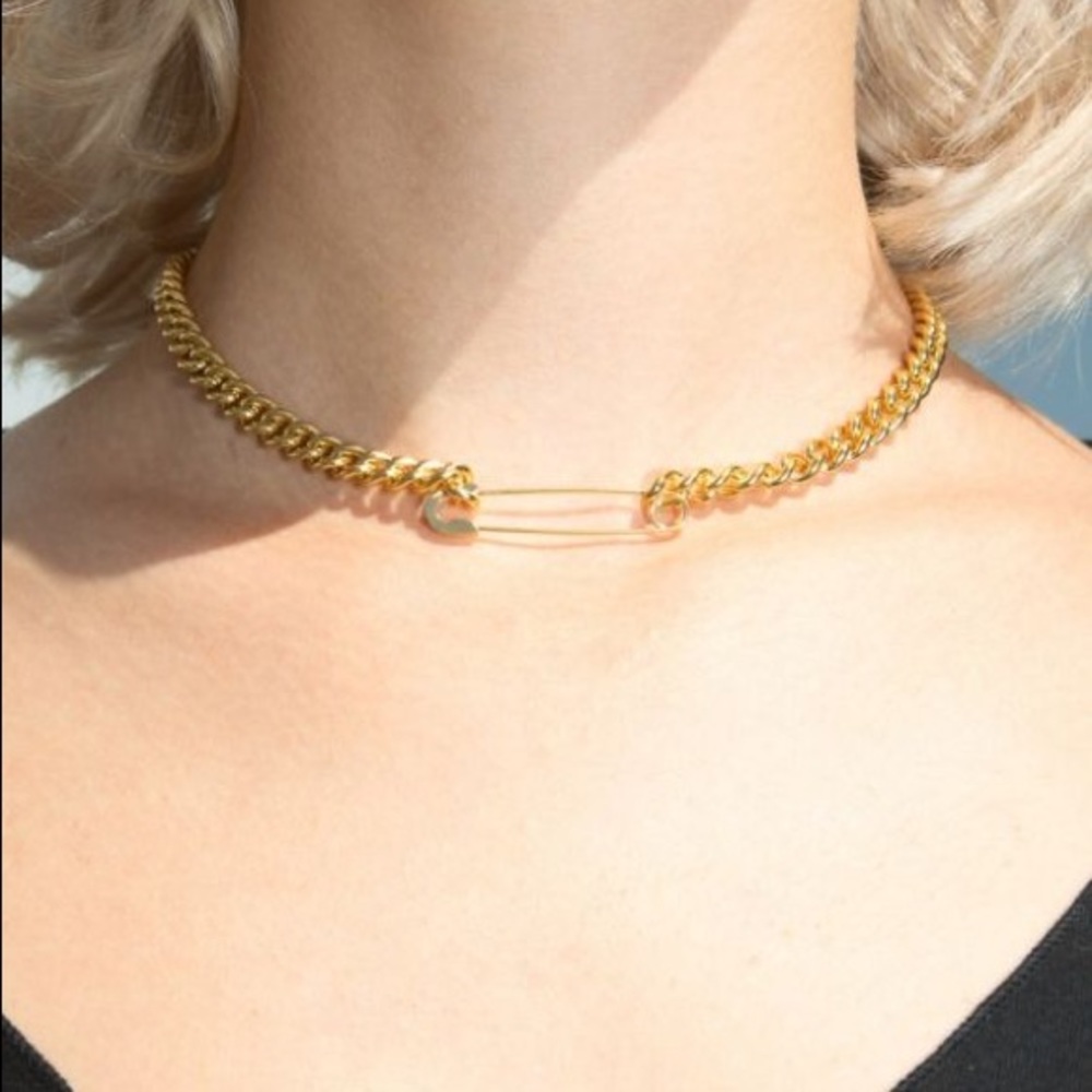 Brandy Melville Safety Pin Necklace